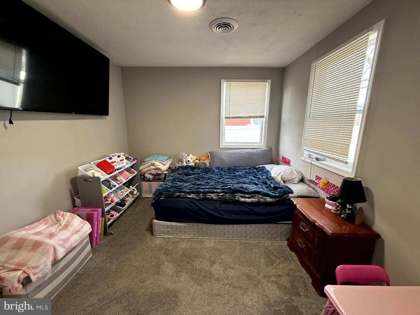 147 Bannister Avenue photo 24