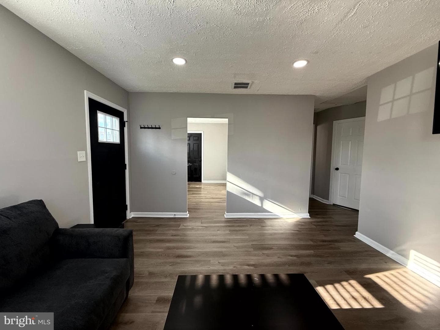 147 Bannister Avenue photo 8