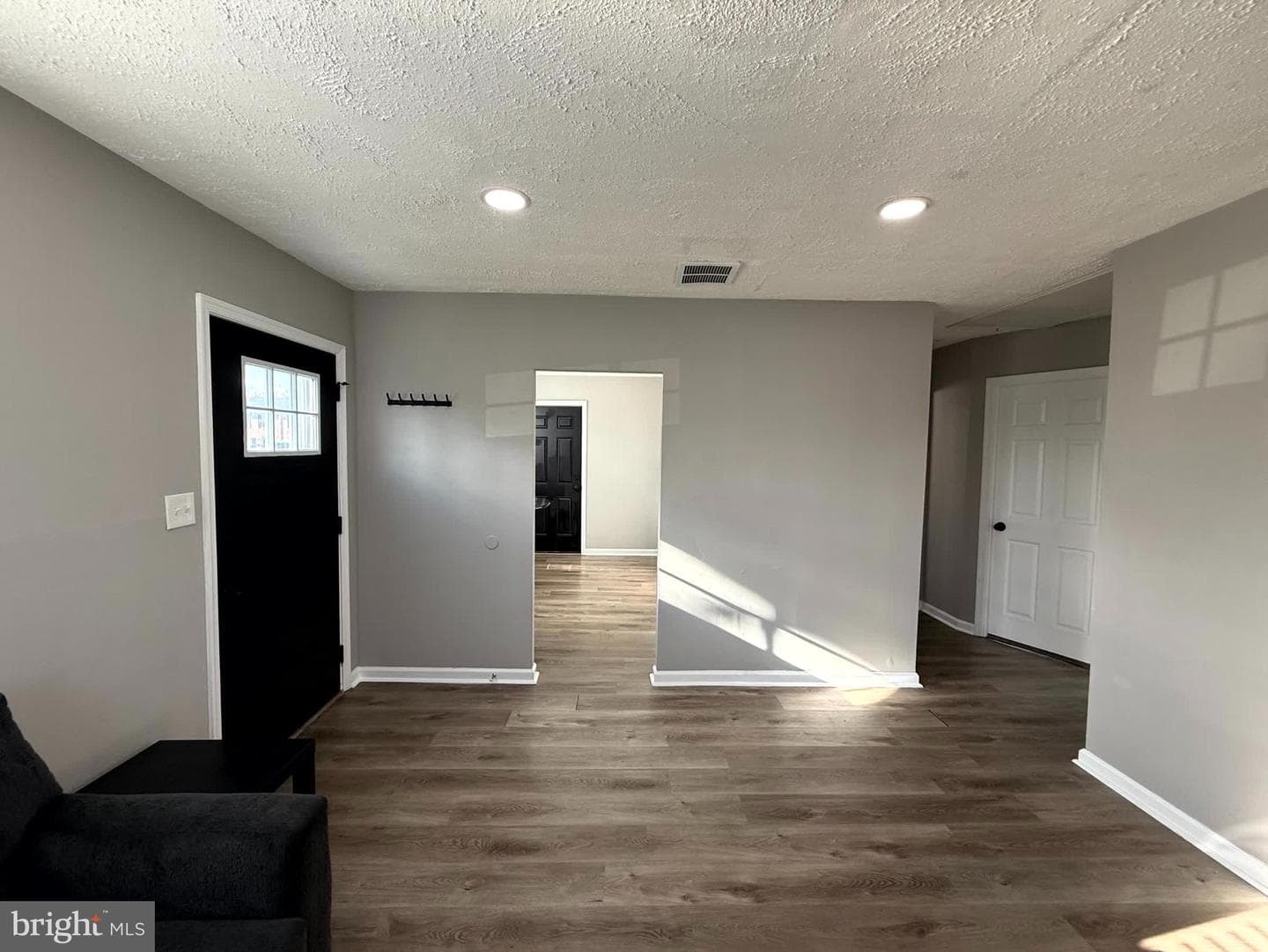147 Bannister Avenue photo 9