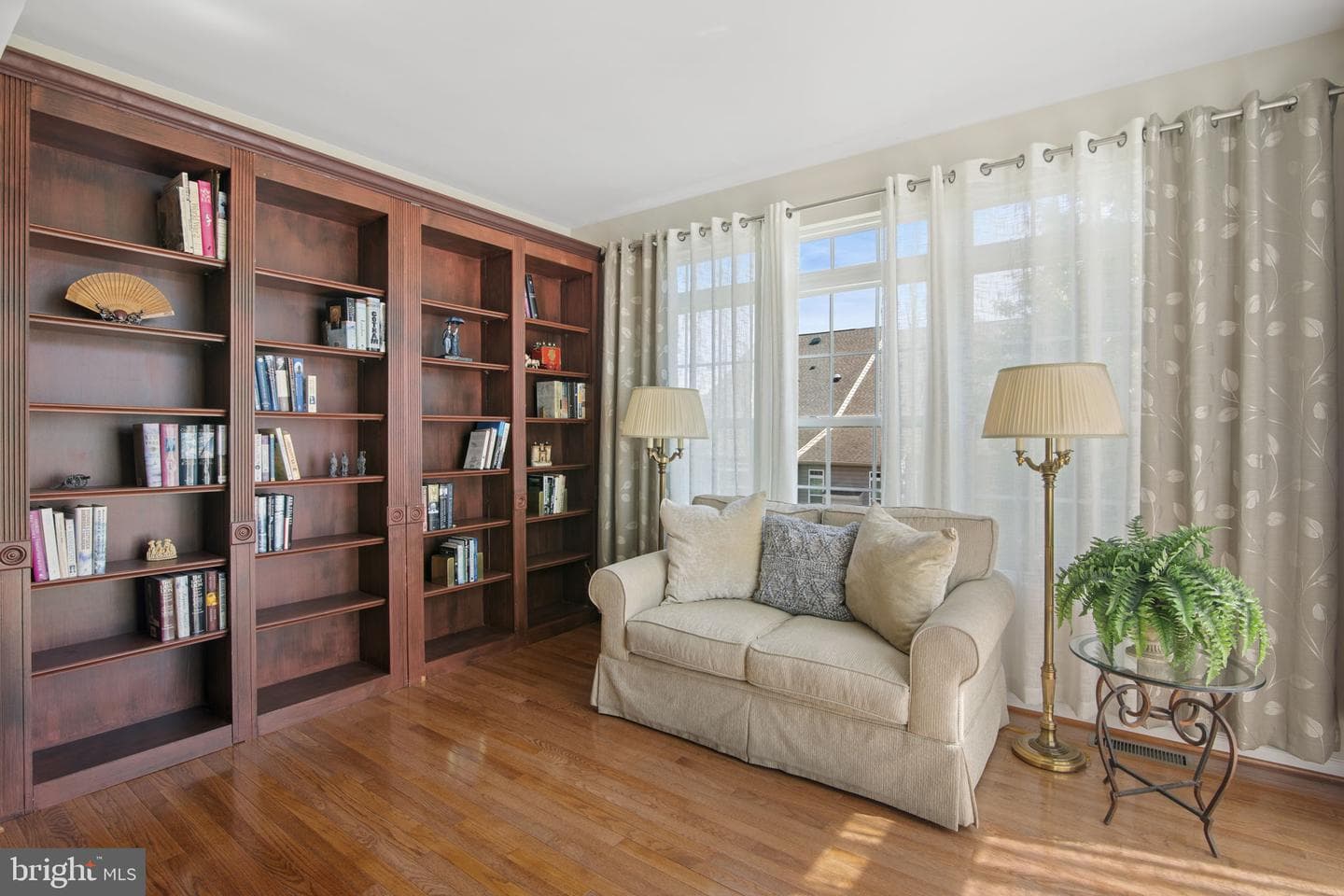 305 Tufton Circle photo 4