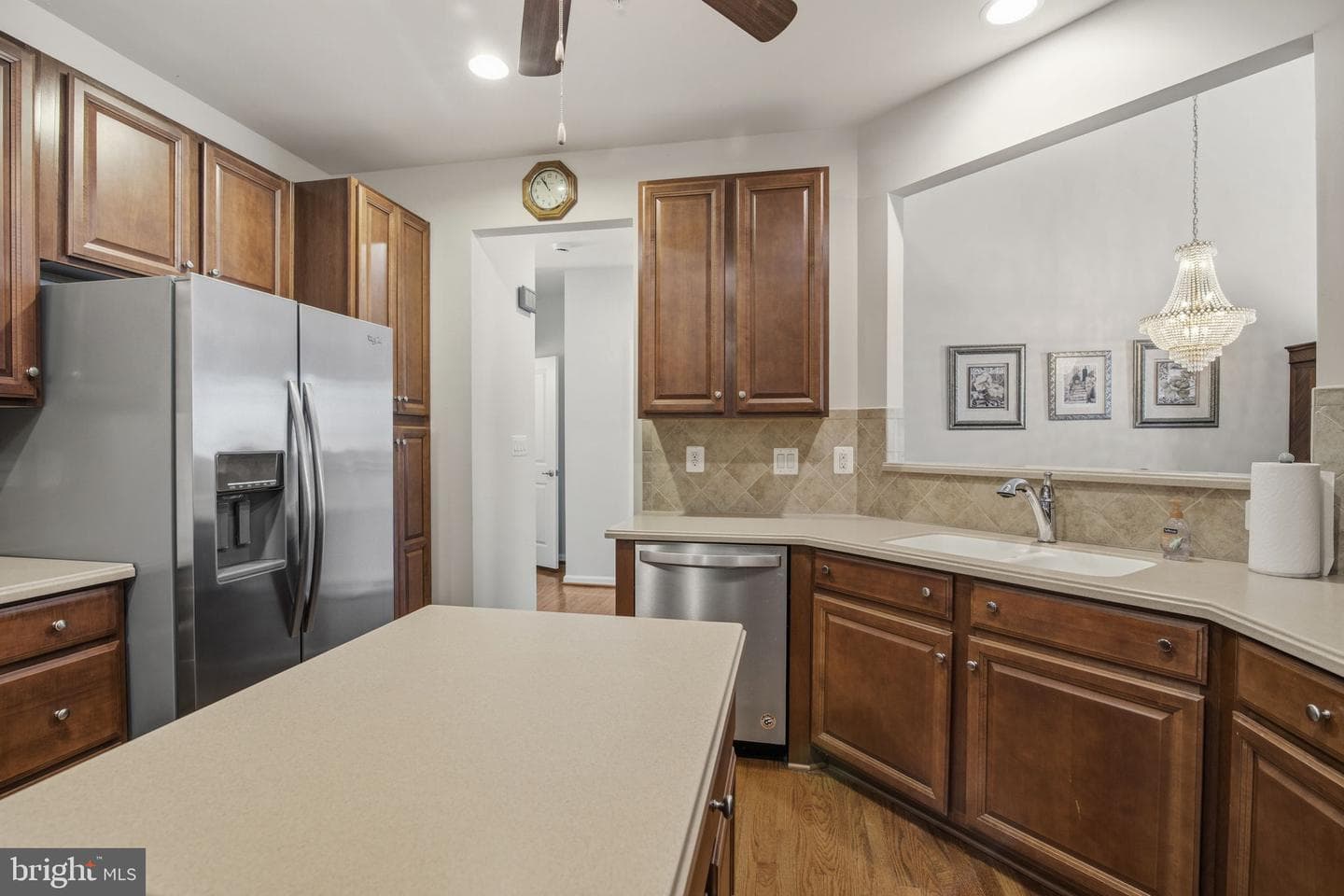 305 Tufton Circle photo 8