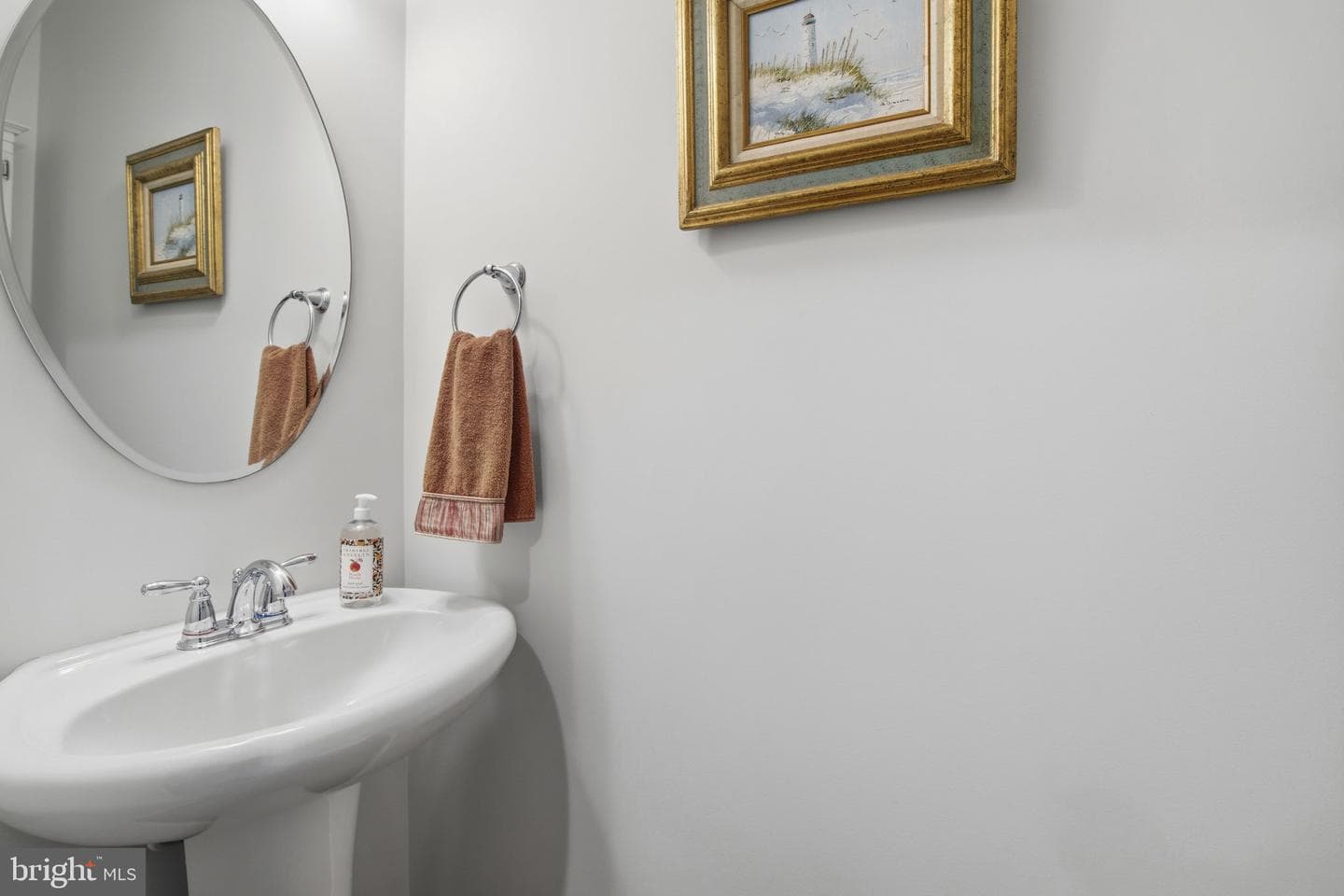 305 Tufton Circle photo 9