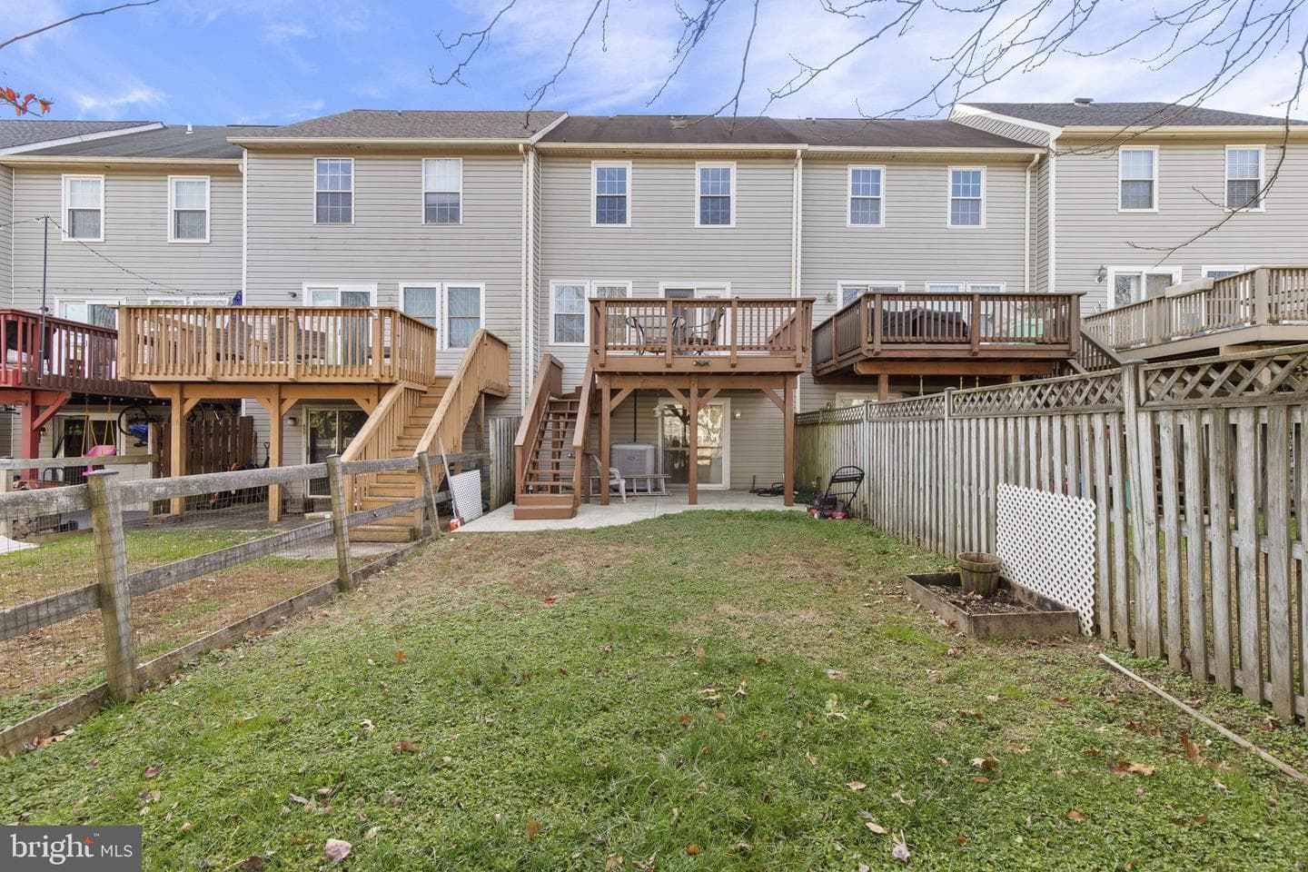 322 Overlea Place photo 23