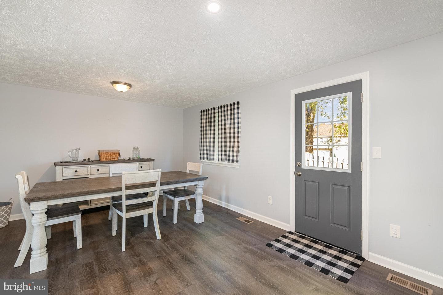 2910 Ruskin Court photo 5