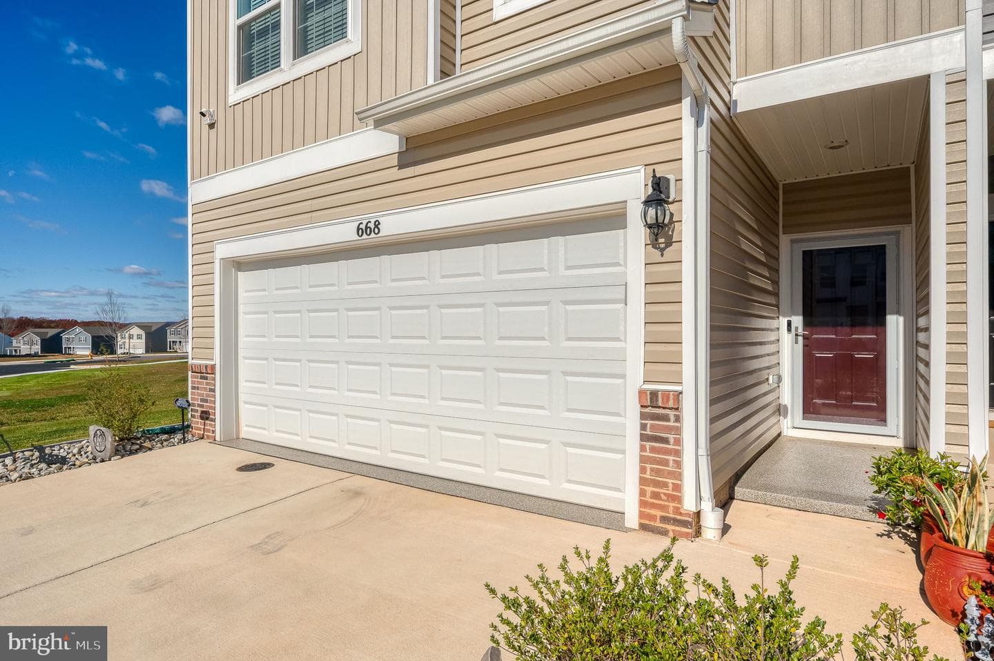 668 Beadlilly Way photo 2