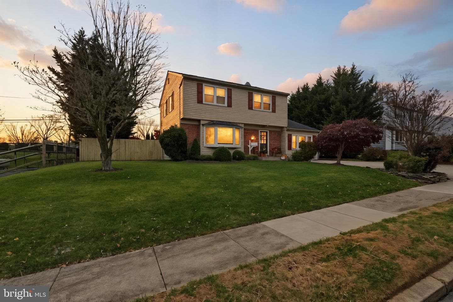 513 Courtland Place photo 3