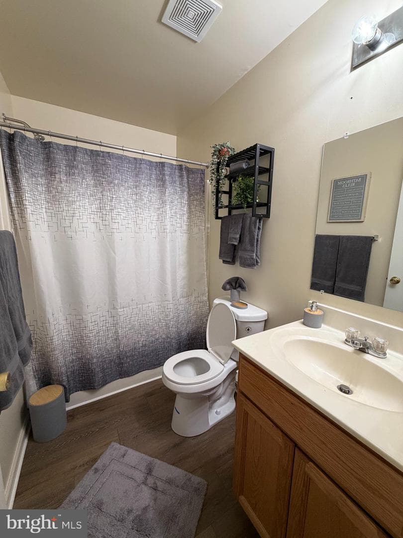 305 Center Deen Avenue photo 6