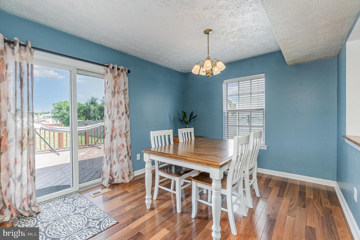 1209 Ashmead Square photo 10