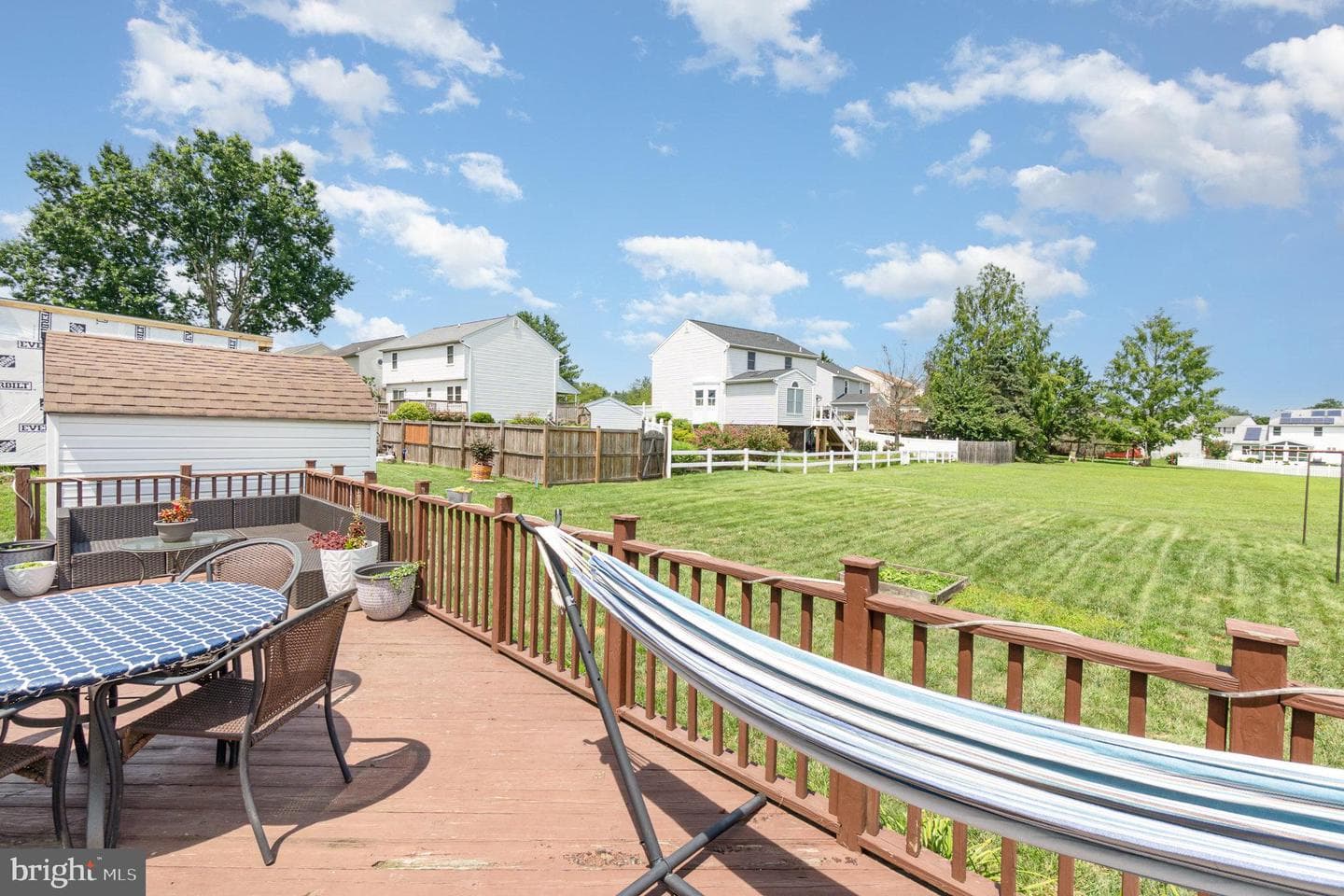 1209 Ashmead Square photo 21