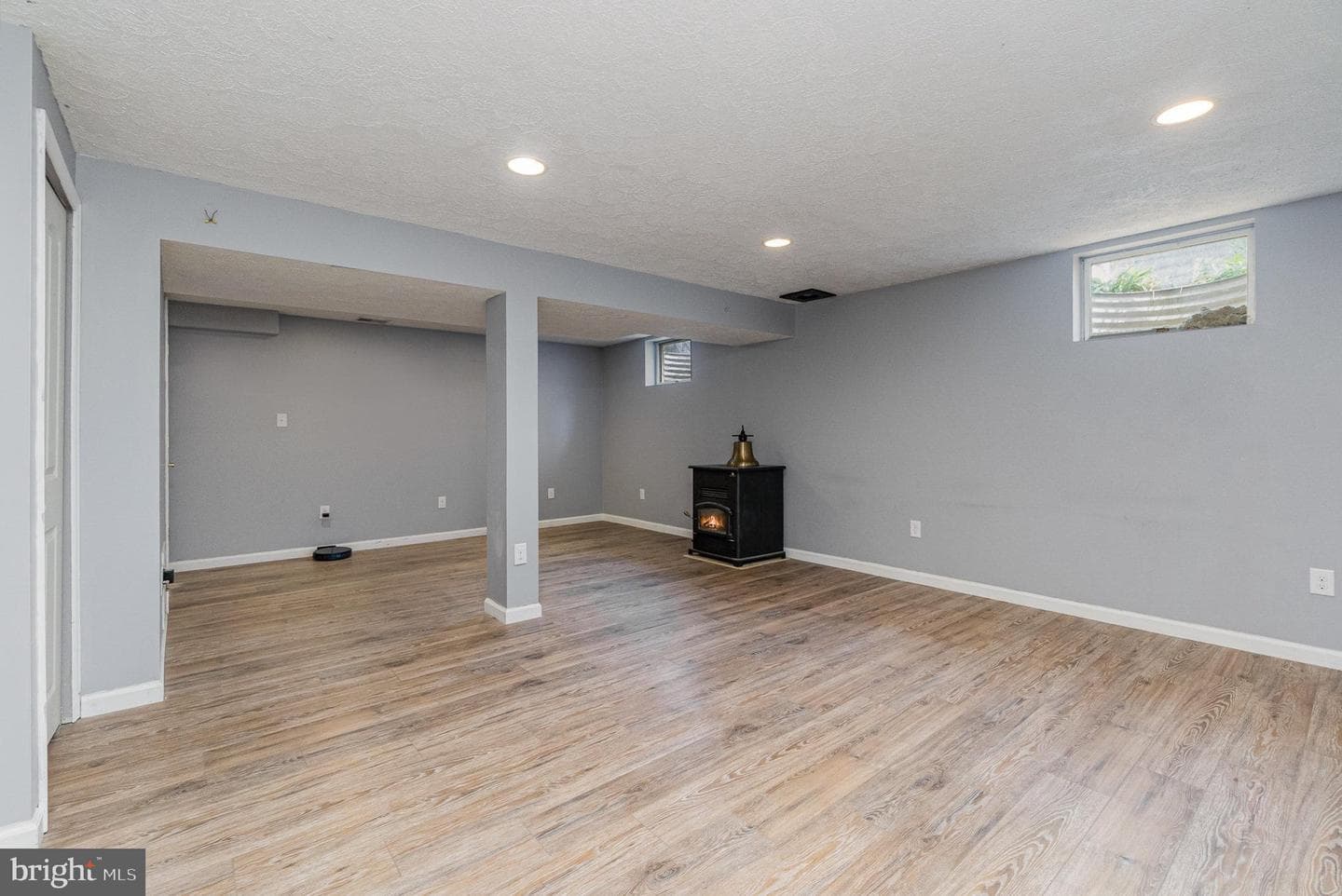 1209 Ashmead Square photo 26