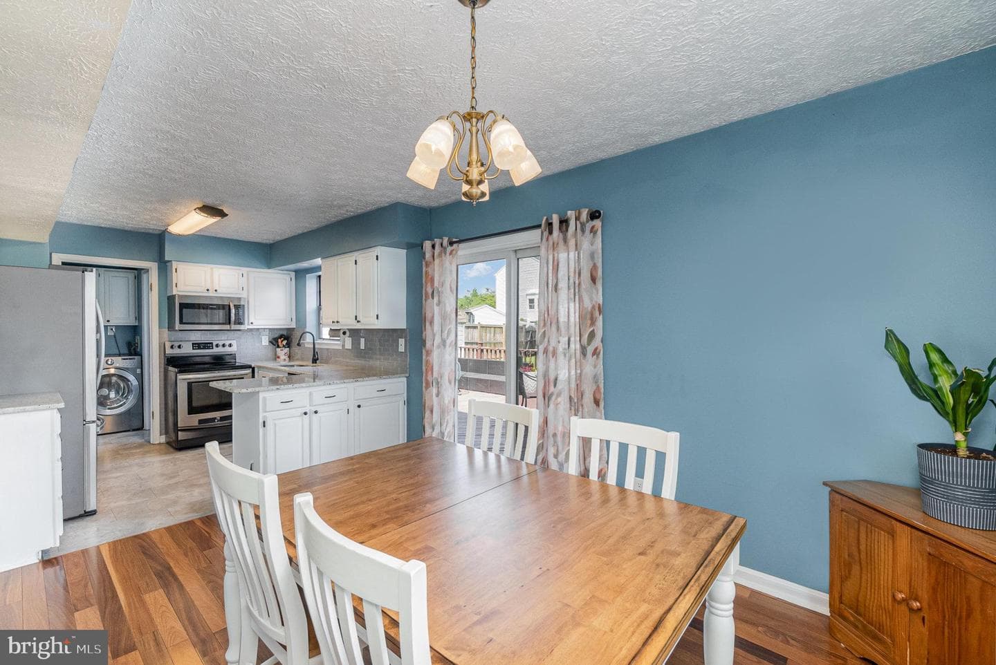 1209 Ashmead Square photo 7