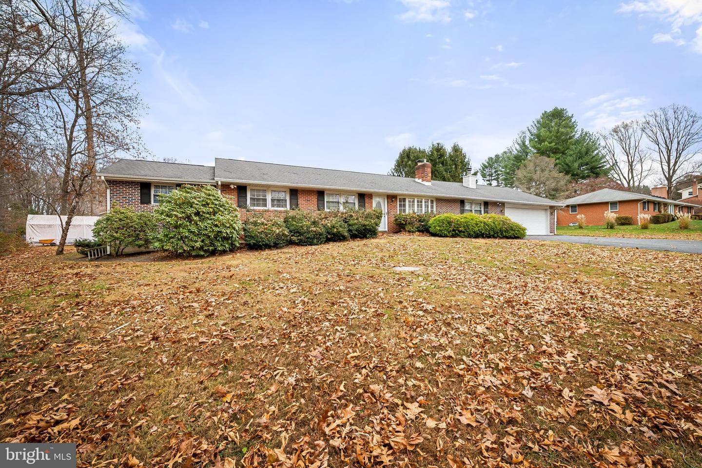 2114 Oaklyn Drive photo 2