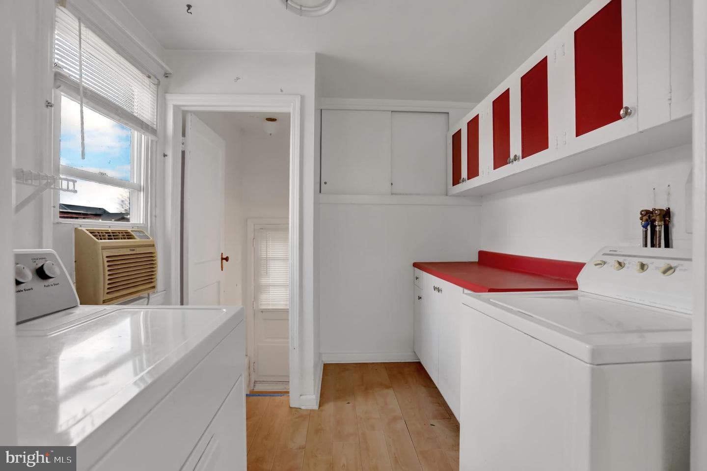 801 Lafayette Street photo 10