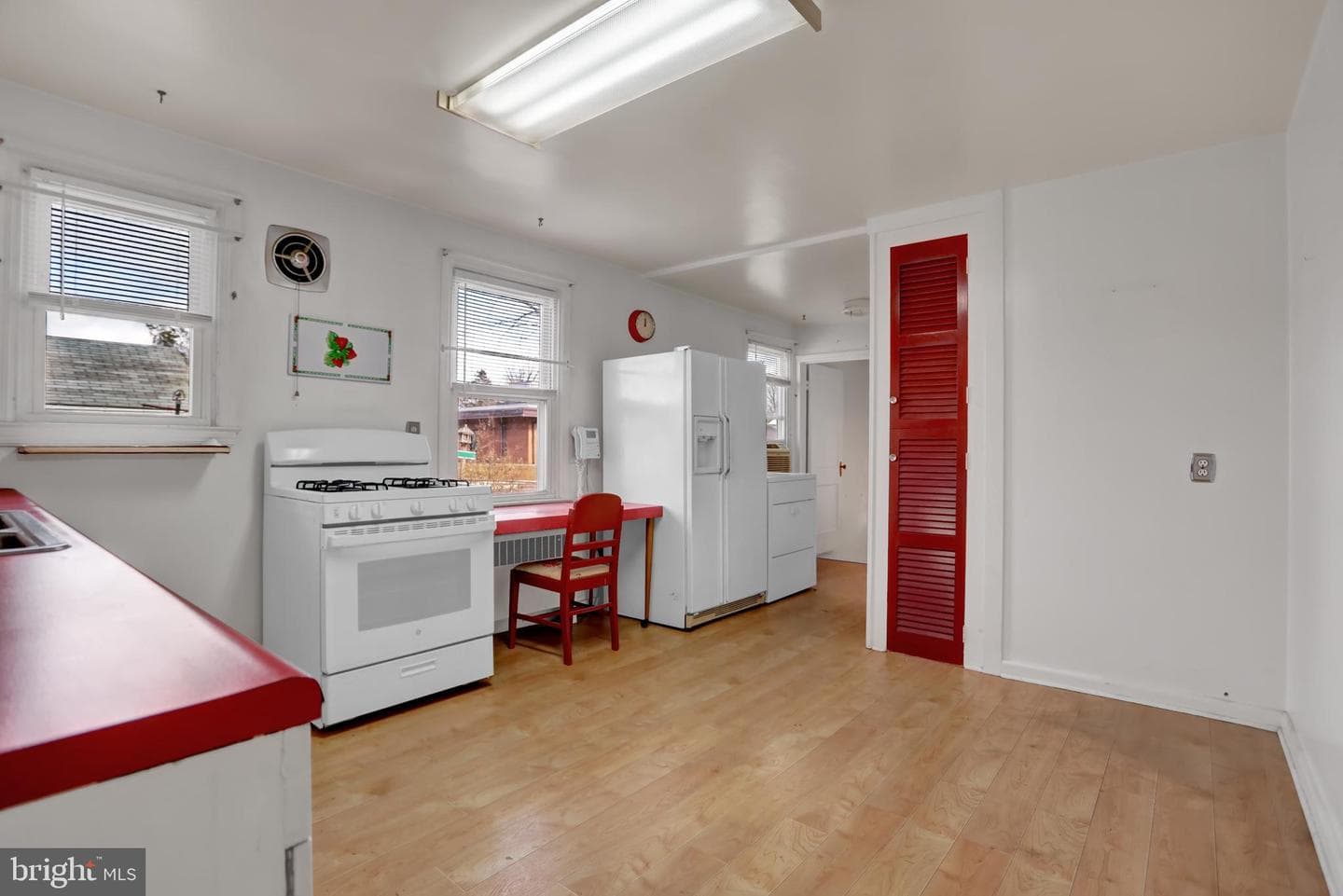 801 Lafayette Street photo 9