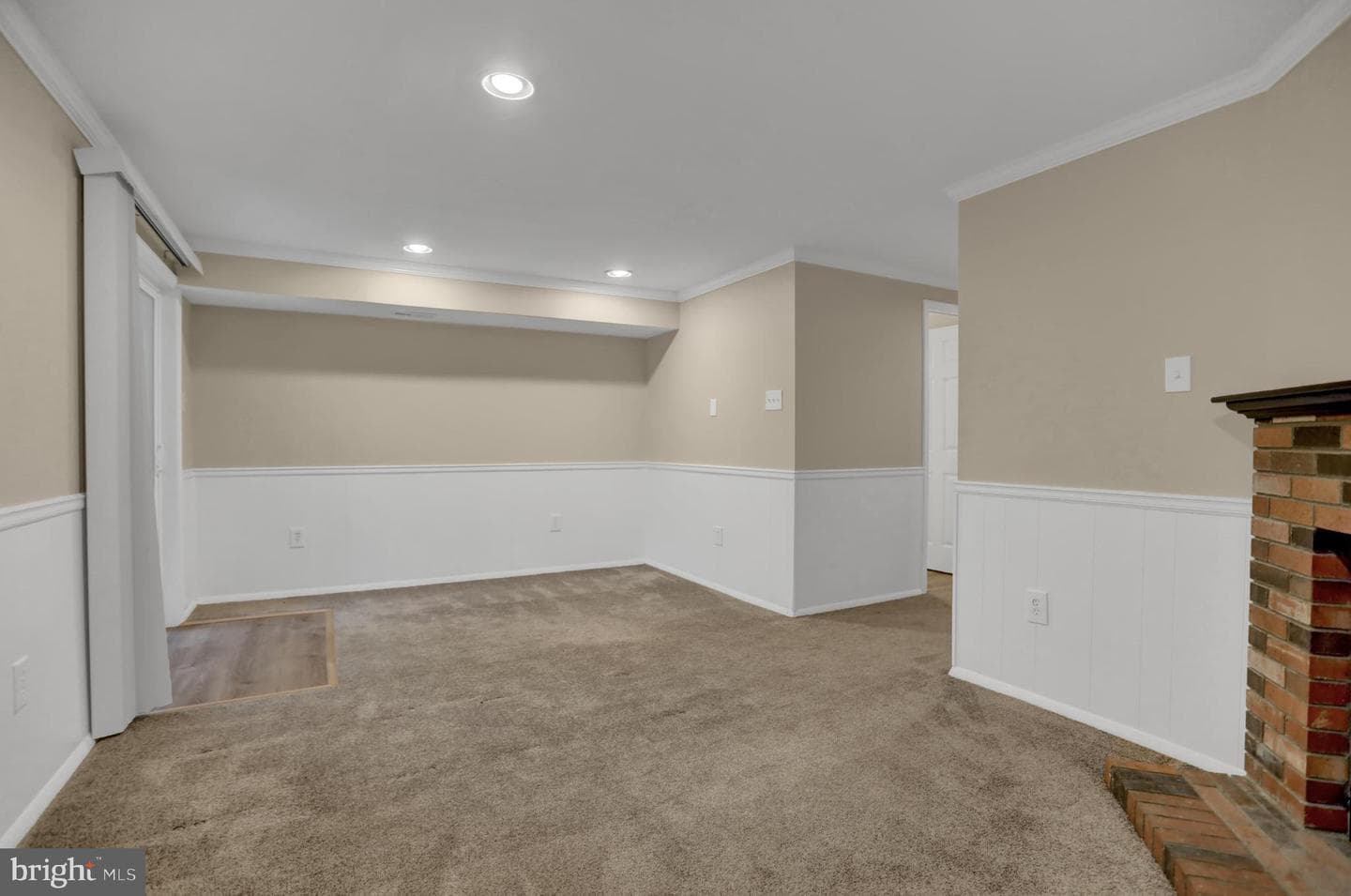 339 Overlea Place photo 25
