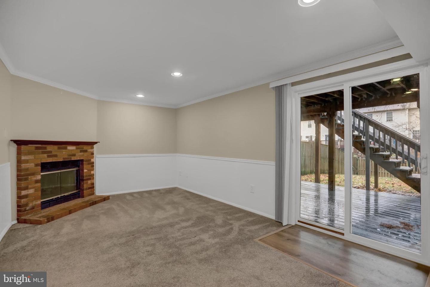 339 Overlea Place photo 27