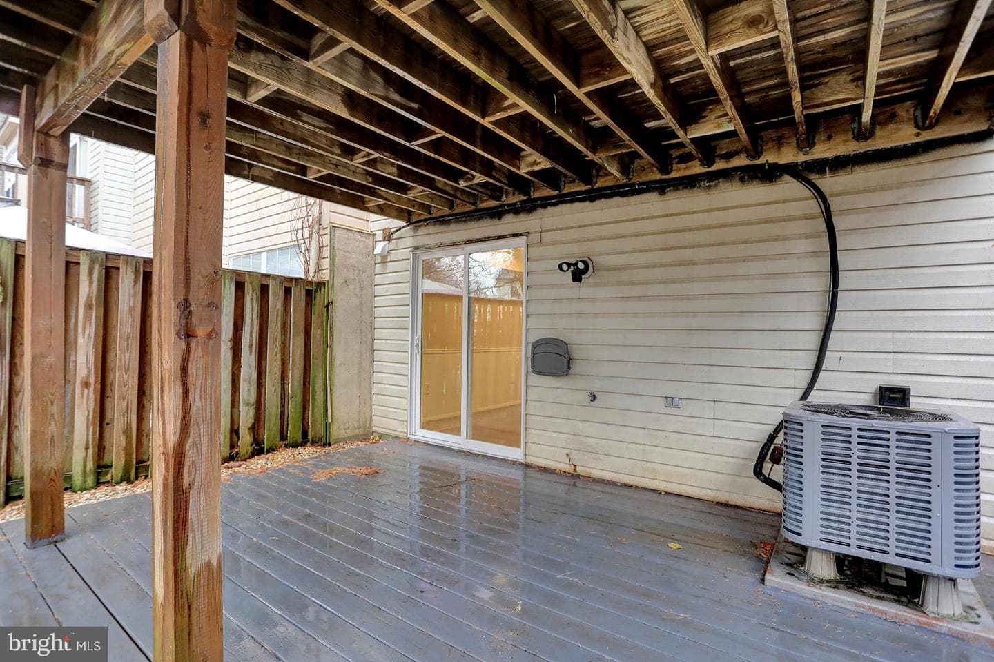 339 Overlea Place photo 38