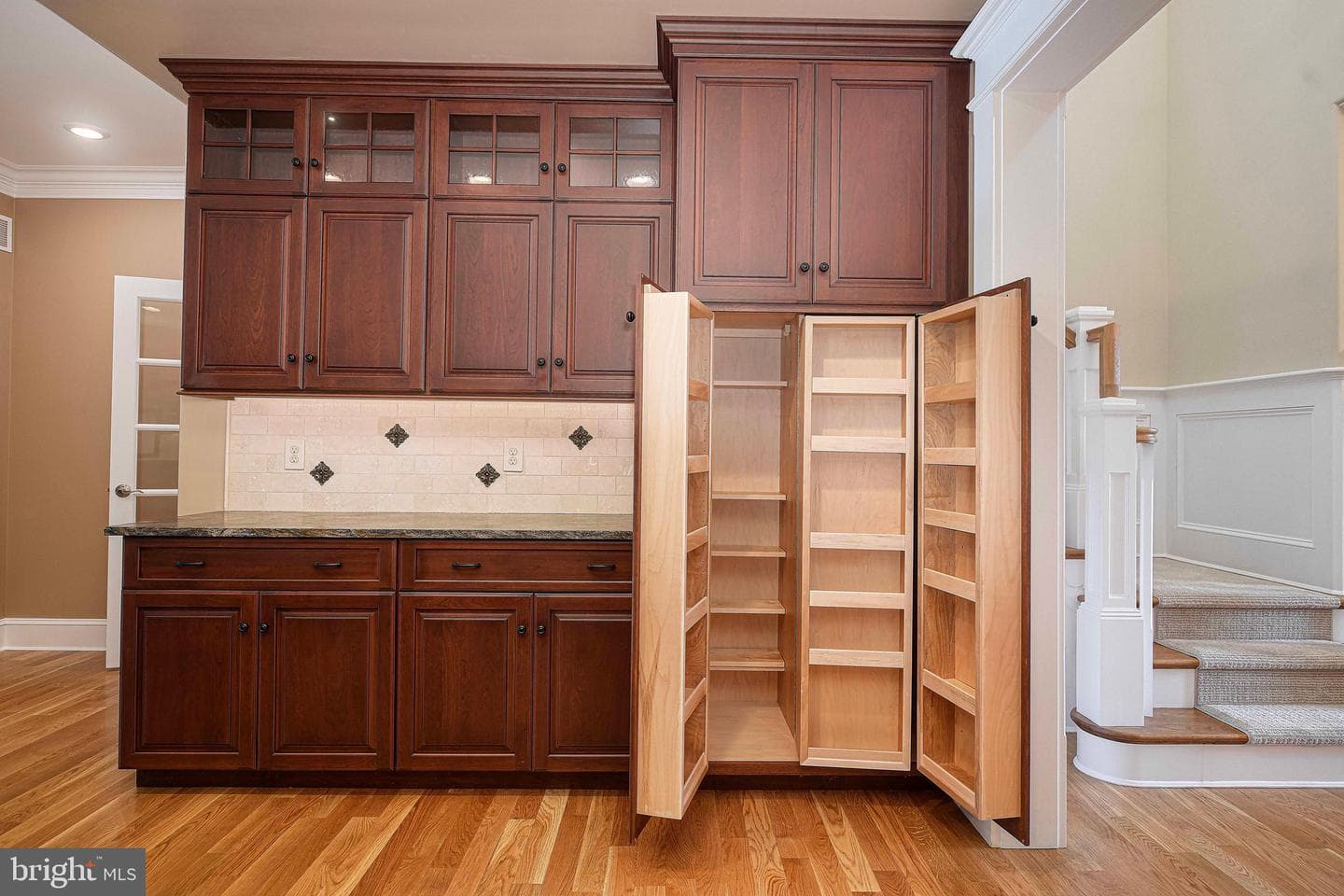 1404 Strathmore Drive photo 13