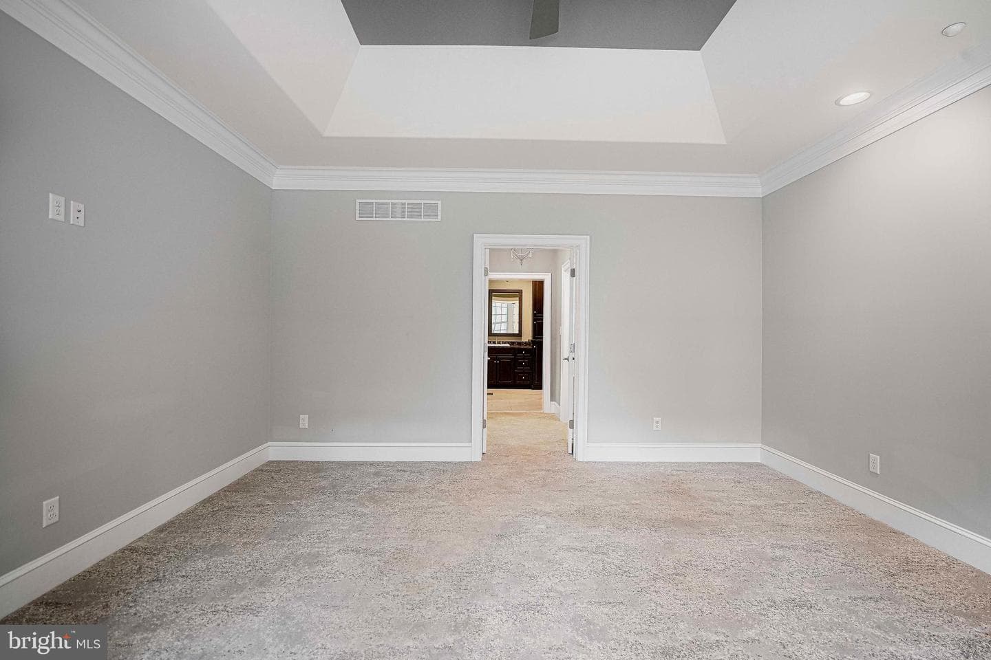 1404 Strathmore Drive photo 20