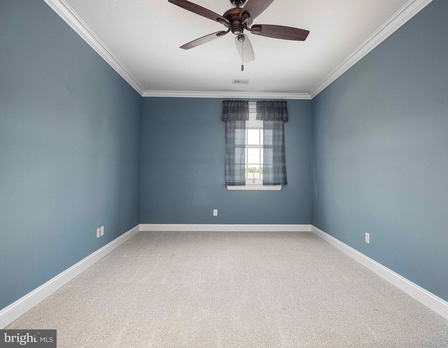 1404 Strathmore Drive photo 26