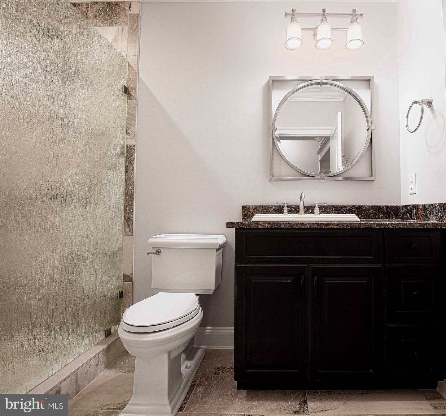 1404 Strathmore Drive photo 36