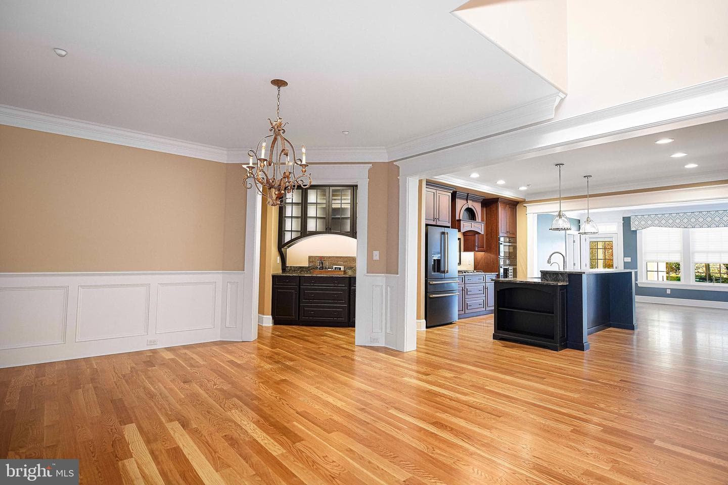 1404 Strathmore Drive photo 7