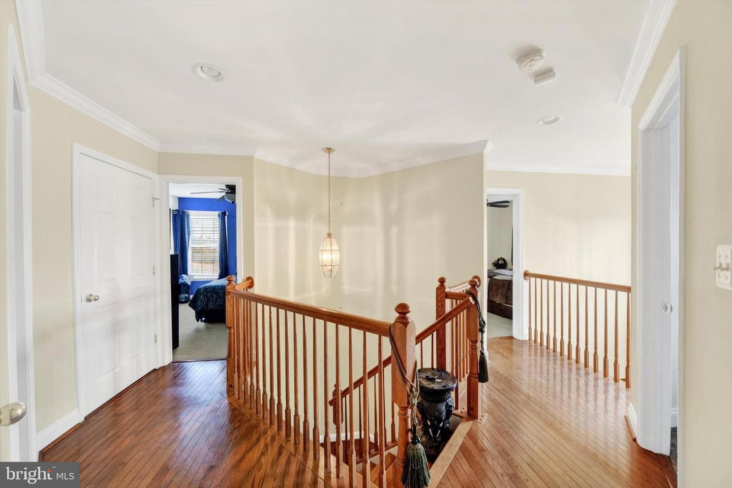 1212 Cotswold Court photo 15