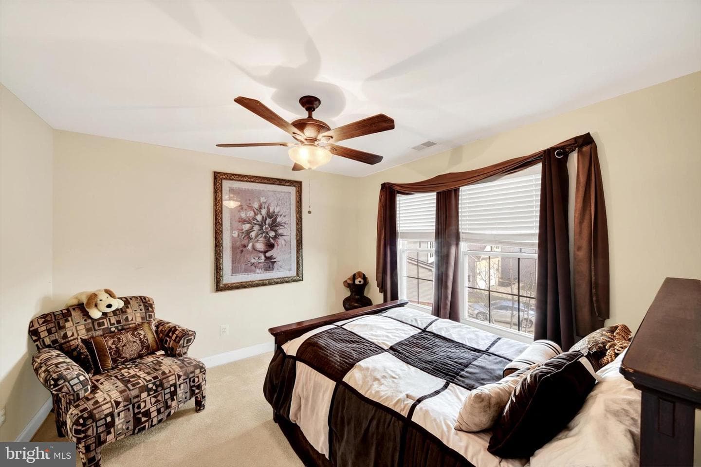 1212 Cotswold Court photo 19