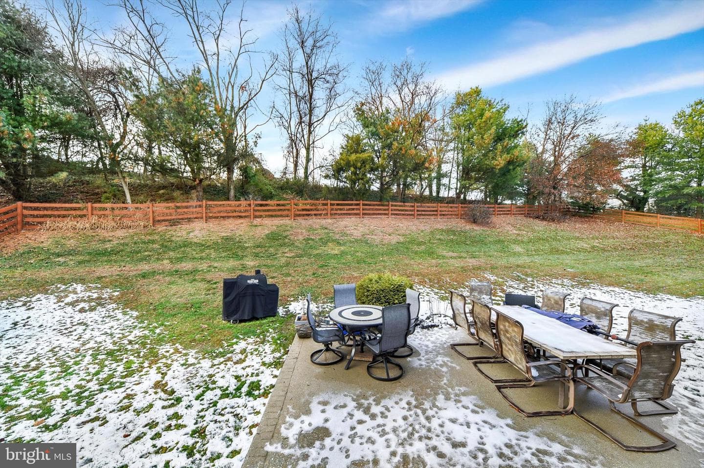 1212 Cotswold Court photo 24