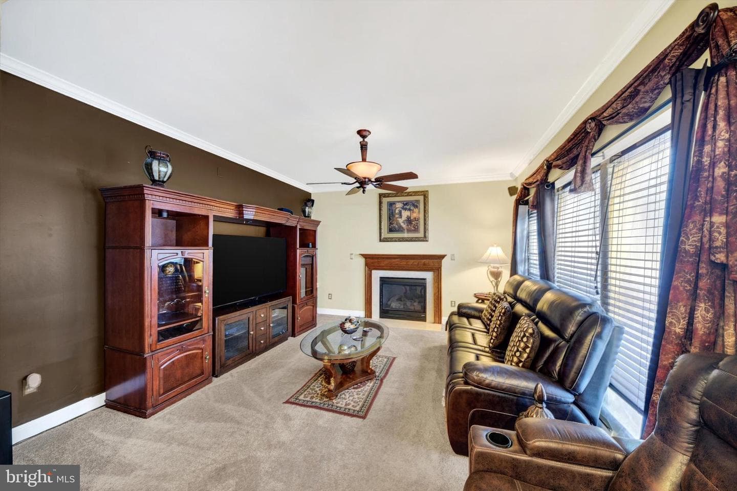 1212 Cotswold Court photo 5