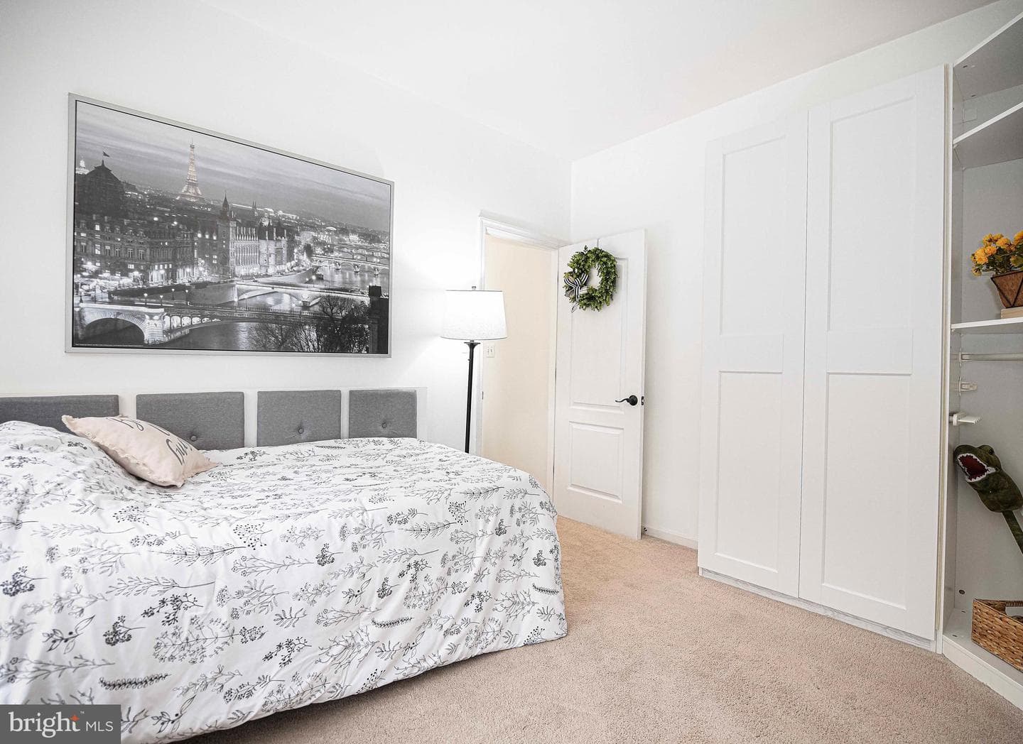 422 Clydebank Drive photo 24