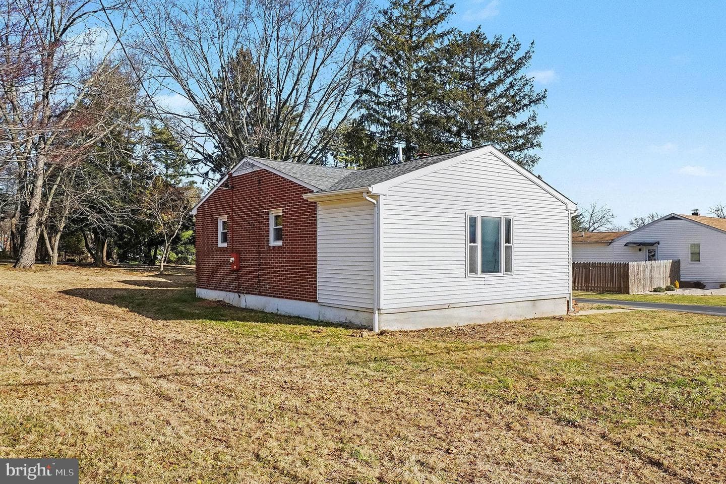 1507 Superior Street photo 35
