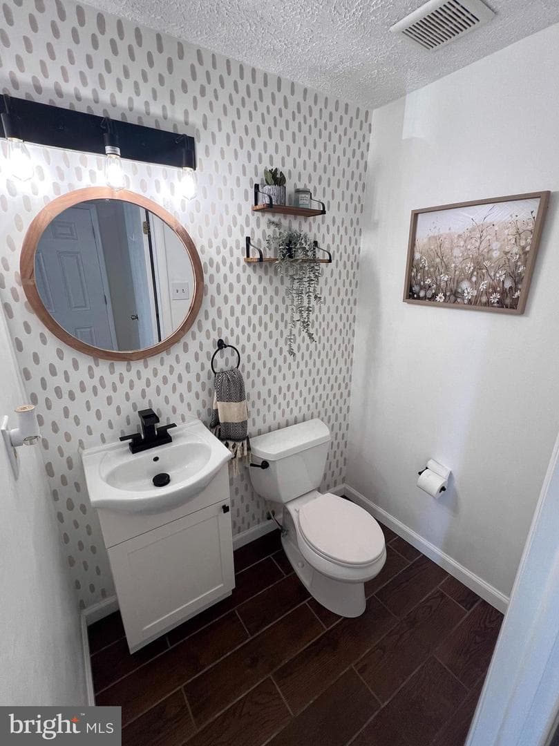 3102 Holly Berry Court photo 8
