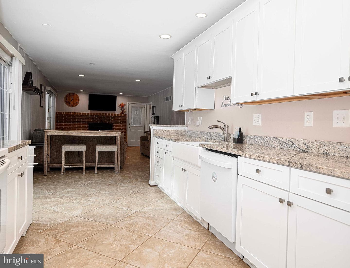 1127 Darlene Road photo 18