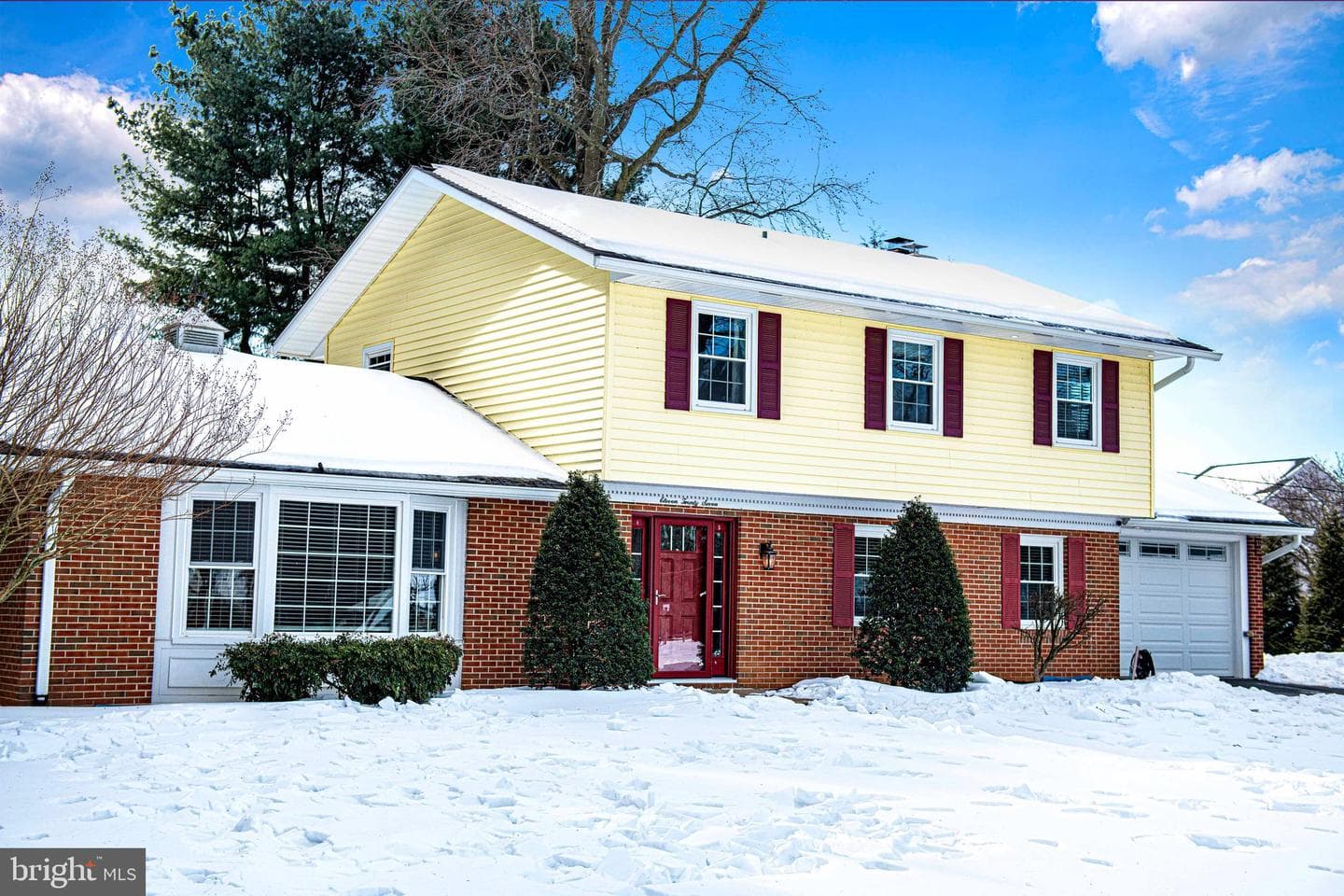 1127 Darlene Road photo 3
