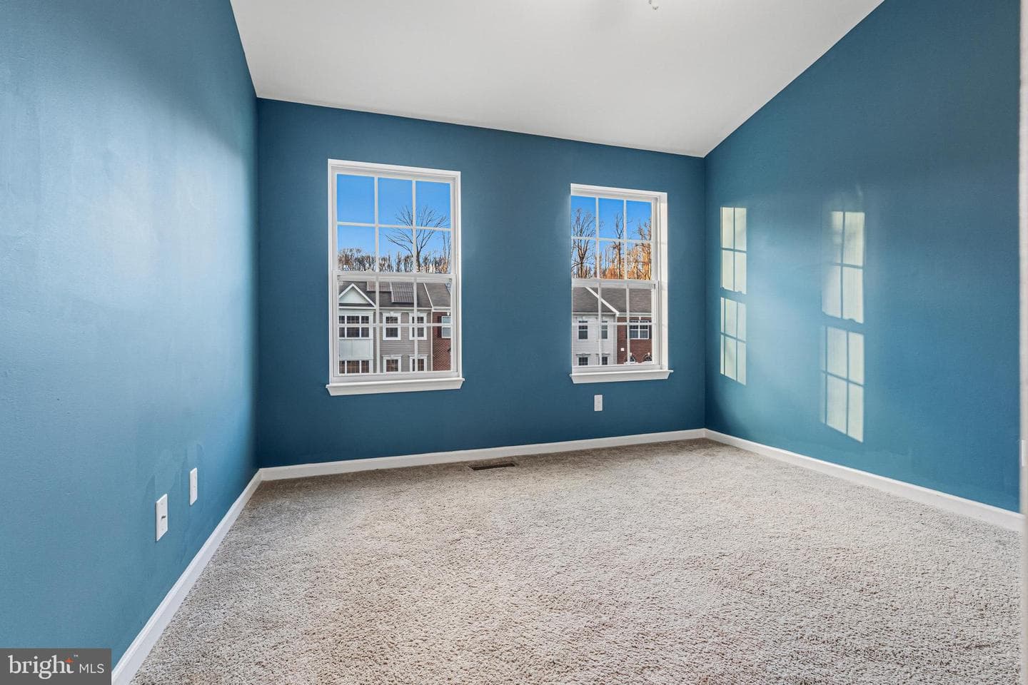 617 English Ivy Way photo 19