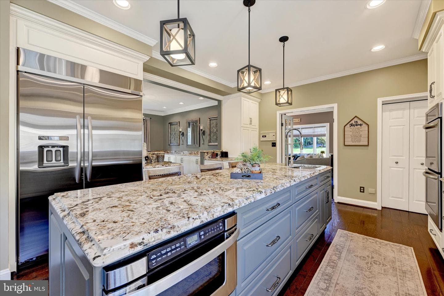 1105 E Wheel Road E photo 11