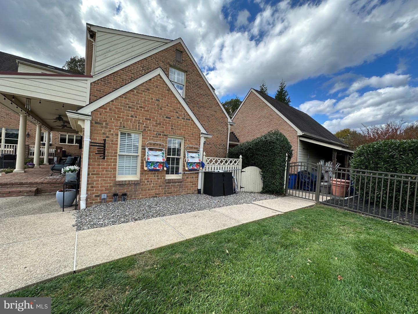 1105 E Wheel Road E photo 111