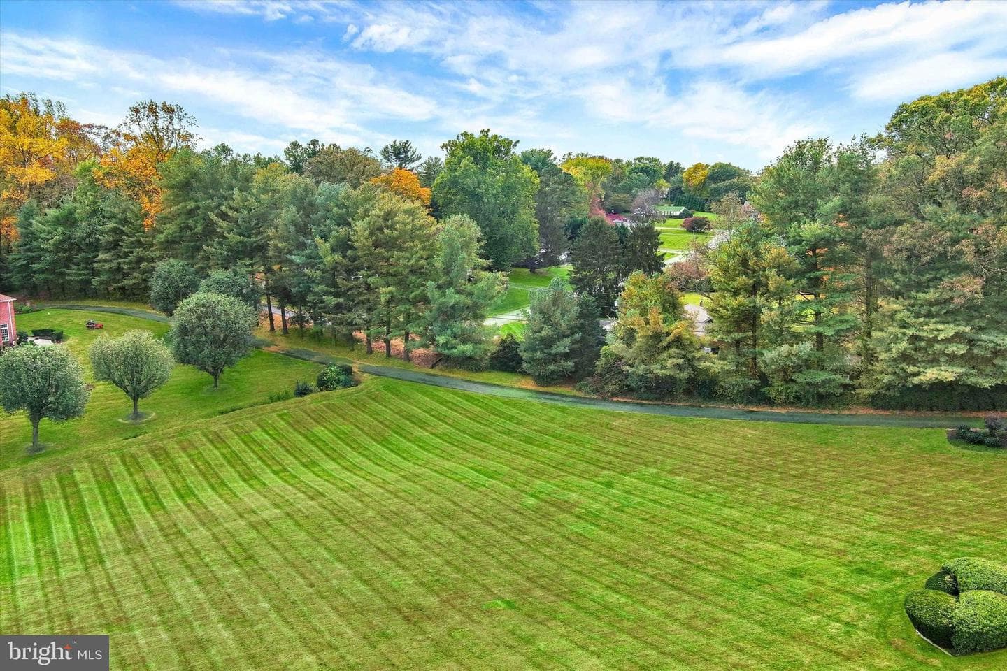 1105 E Wheel Road E photo 121