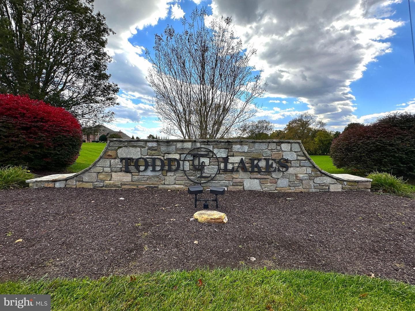 1105 E Wheel Road E photo 123