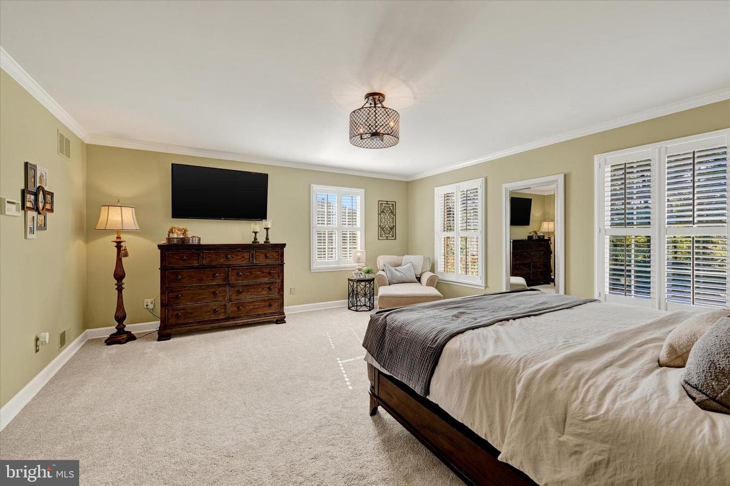 1105 E Wheel Road E photo 53
