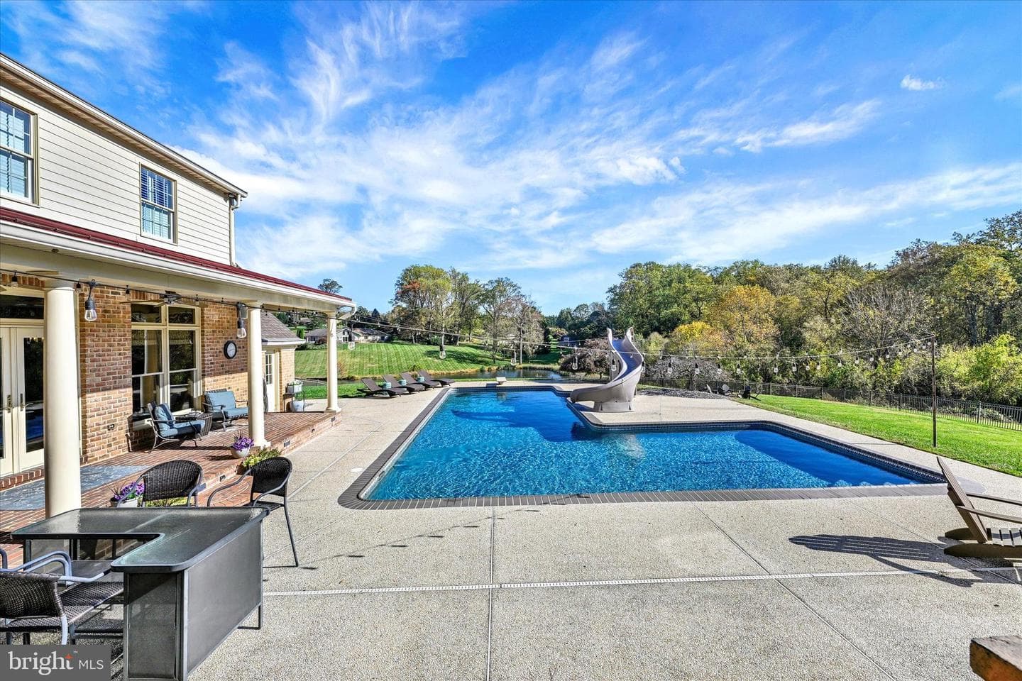 1105 E Wheel Road E photo 91