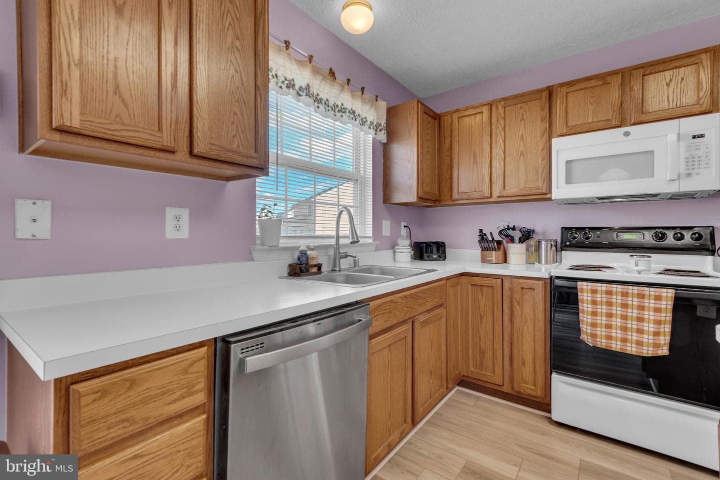 2961 Siwanoy Drive photo 7