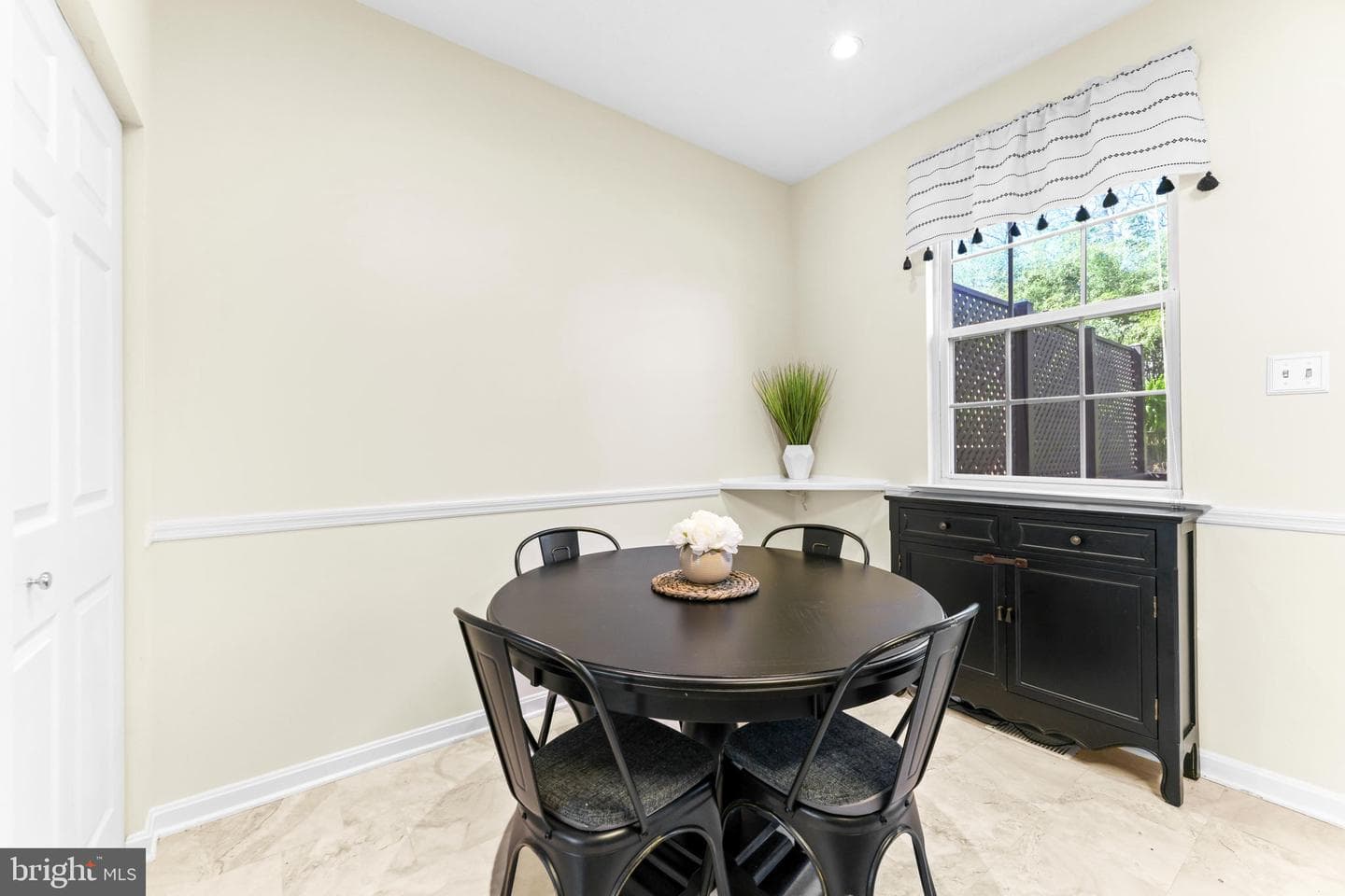 1124 Splashing Brook Drive photo 10