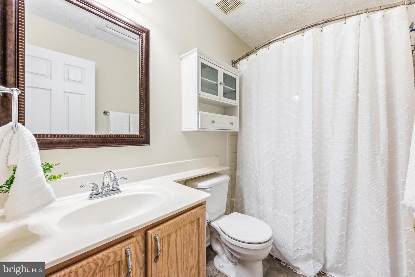 1124 Splashing Brook Drive photo 17