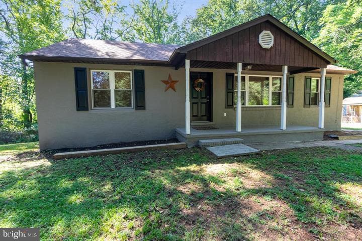 211 E Wheel Road photo 3
