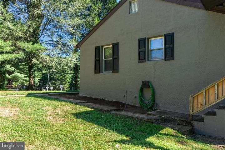 211 E Wheel Road photo 34