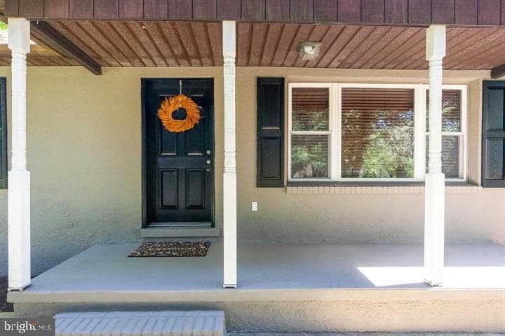 211 E Wheel Road photo 5