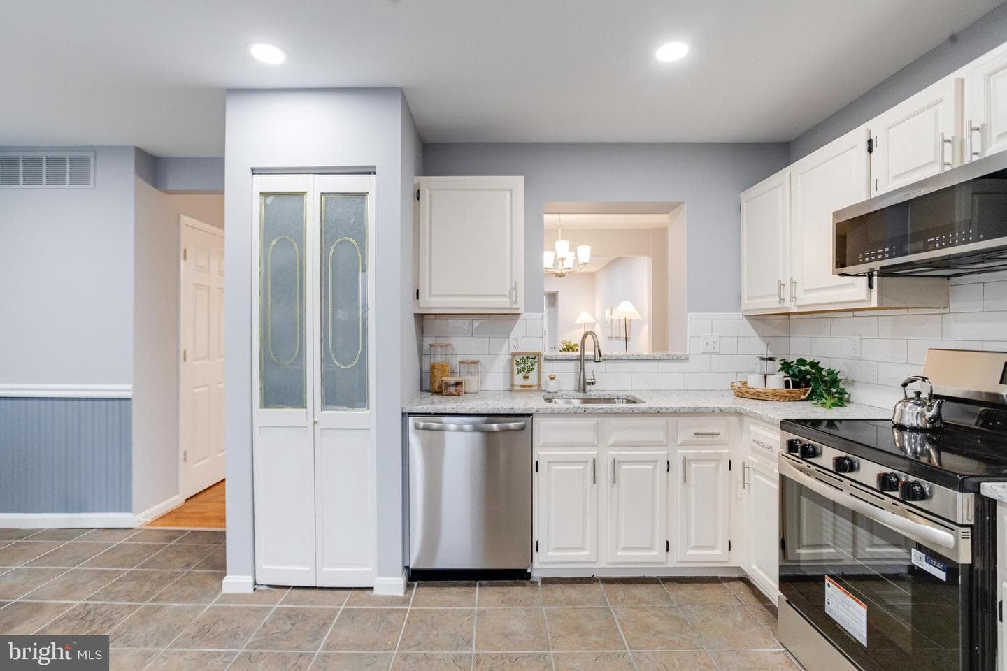 4211 Chapelgate Place photo 14