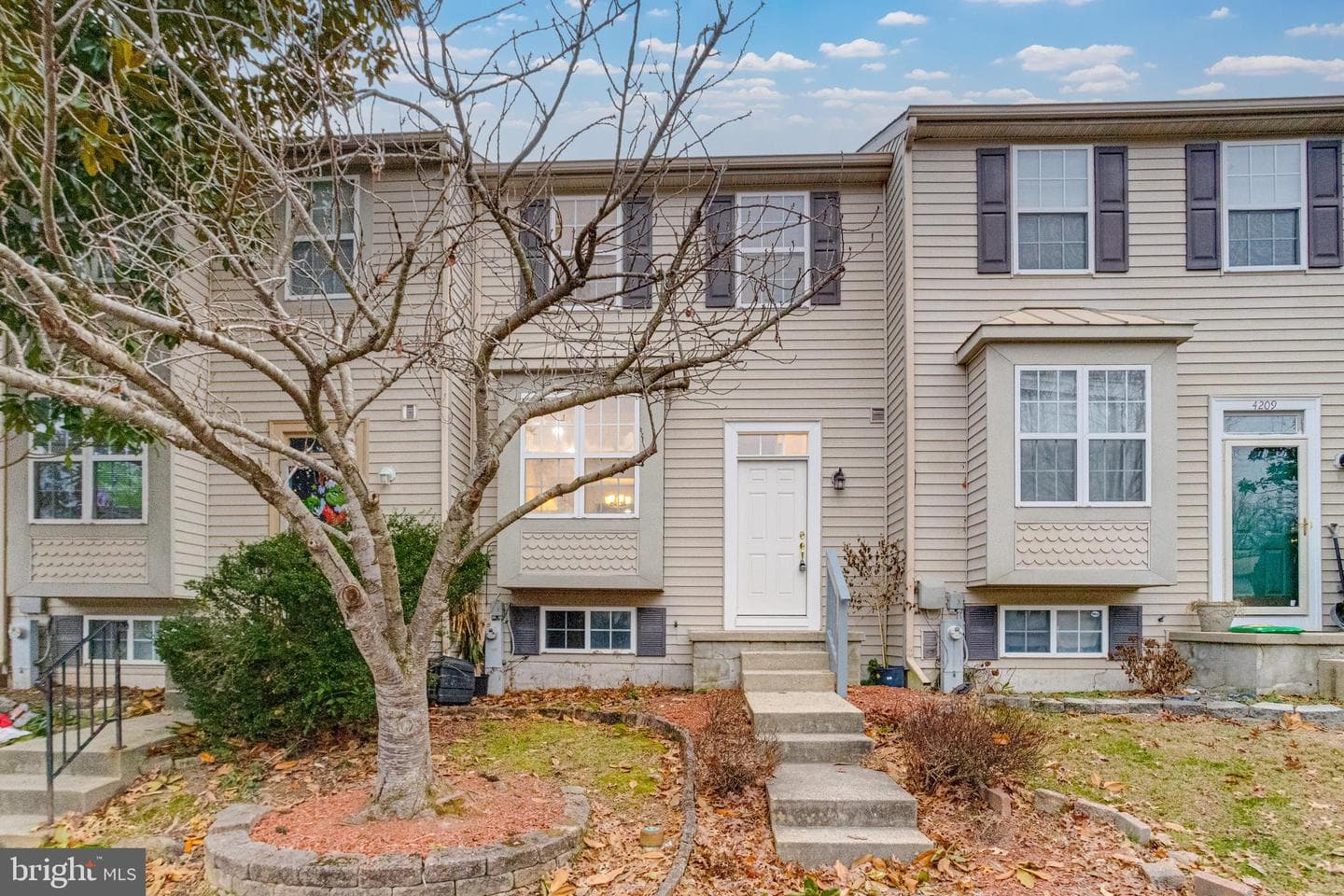 4211 Chapelgate Place photo 2